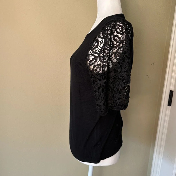 CATHERINE MALANDRINO Lace Sleeve Sweater Top - size medium - Picture 4 of 5